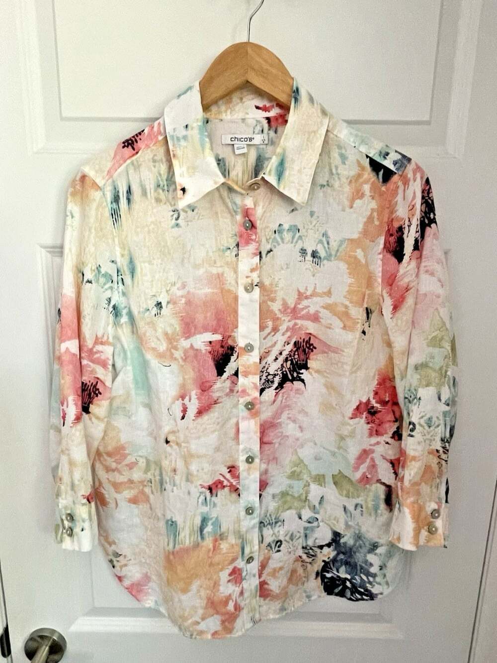 Chicos 1 Womens 8/M Linen Watercolor Art Button Shirt 3/4 Sleeve Resort Coastal - Picture 2 of 16